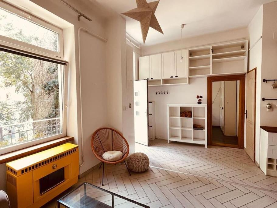 Chestnut Home - A Charming And Warm Feel Place Boedapest Buitenkant foto